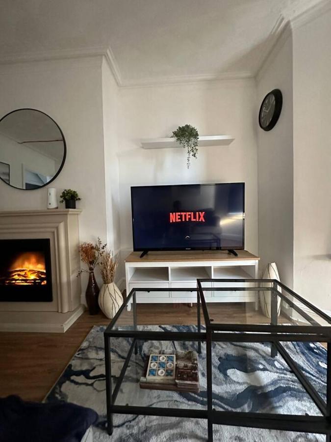 剑桥3 Bed Flat With Pool Table公寓 外观 照片