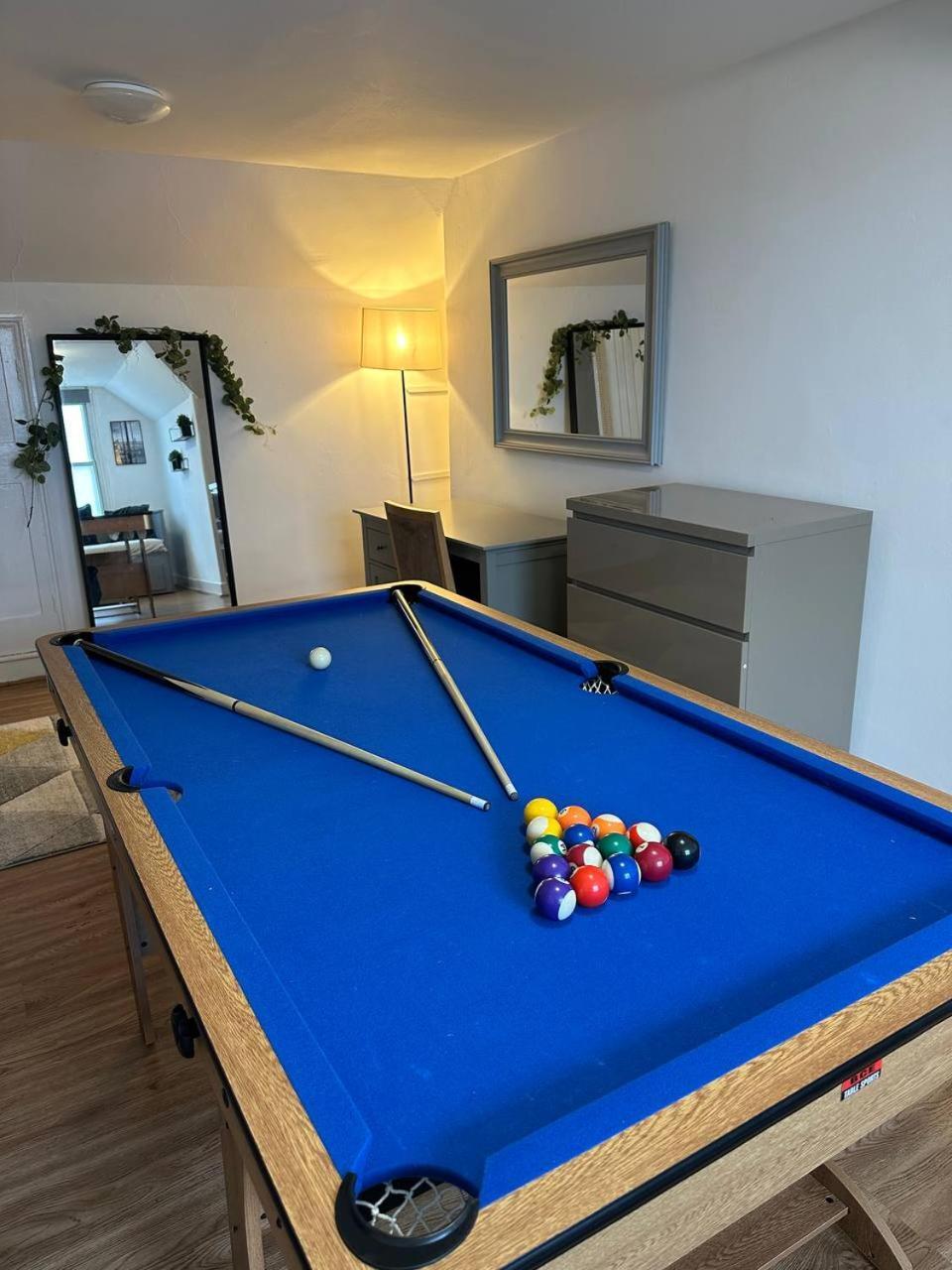 剑桥3 Bed Flat With Pool Table公寓 外观 照片